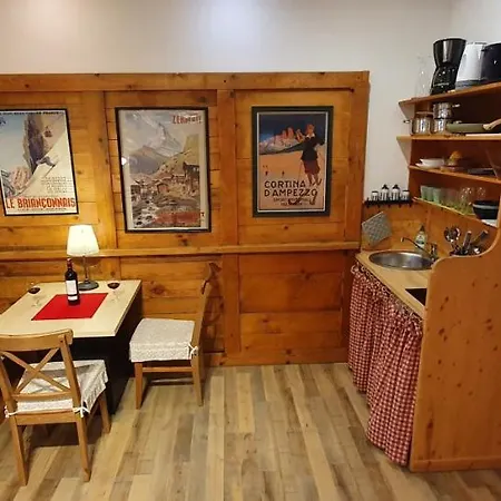 Martin's Hidden Garden Apartment *