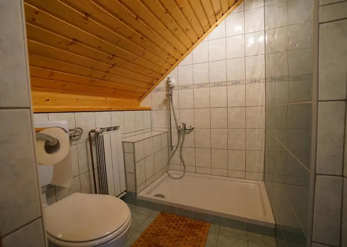 Martin's Hidden Garden Apartman