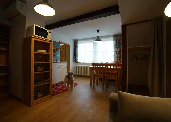 Martin's Hidden Garden Apartman